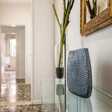 Casanova Fenice - Canal View