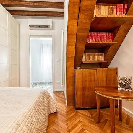 Casanova Fenice - Canal View Apartmán Benátky