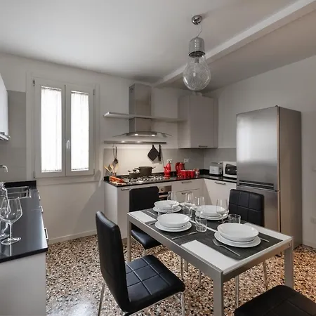 Casanova Fenice - Canal View Apartmán *